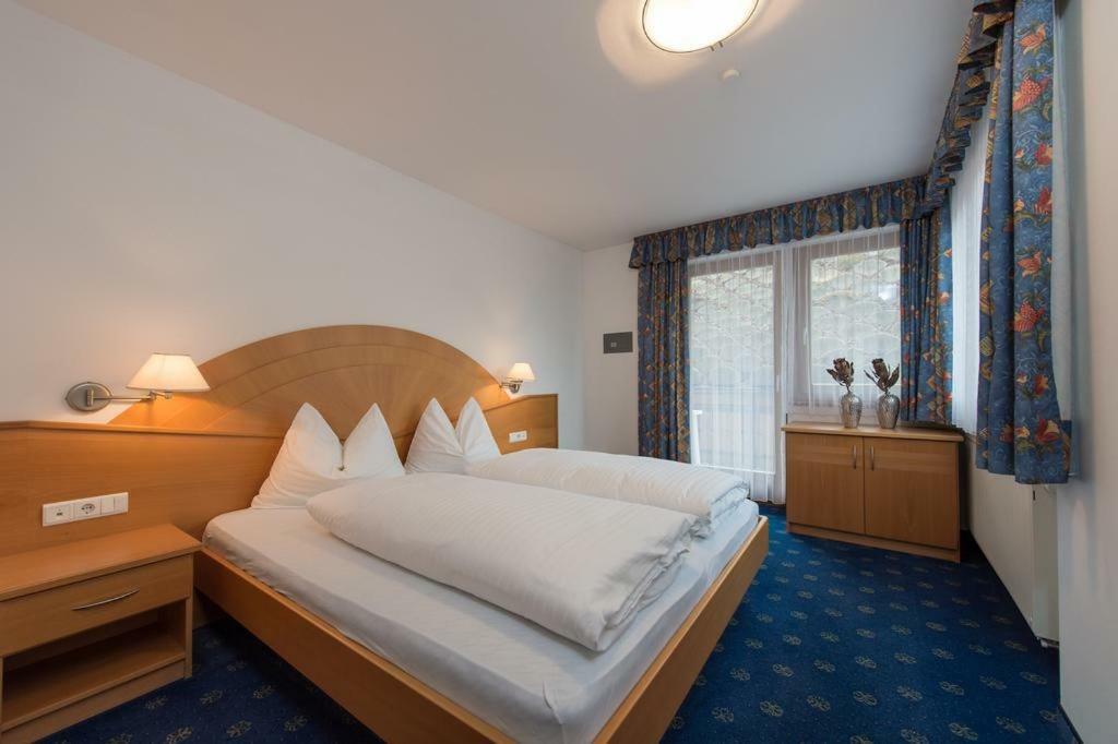 Hotel Garni Hochgruber Бруніко Екстер'єр фото